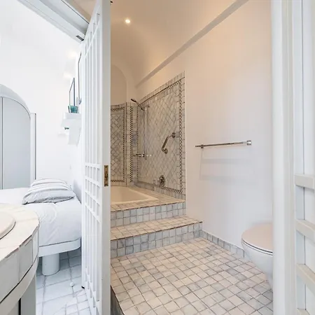 Chateau - La Perle Du Cap Martin * 罗克布吕讷-卡普马丹